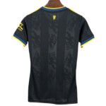 manu Trendy and Sporty