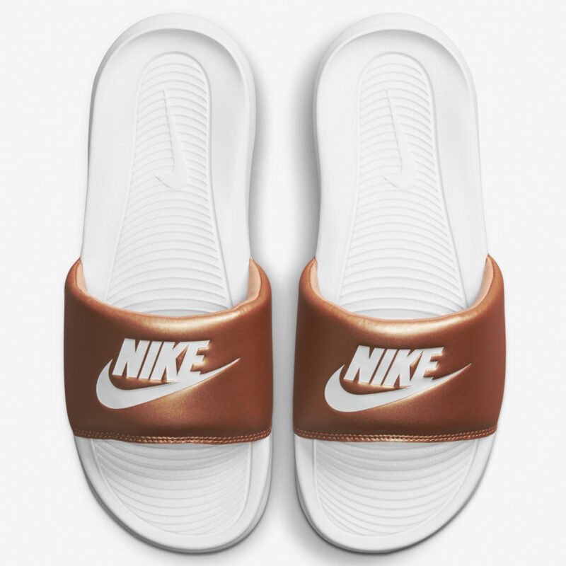 NikeVictoriOneWhitexBrawnFace Trendy and Sporty