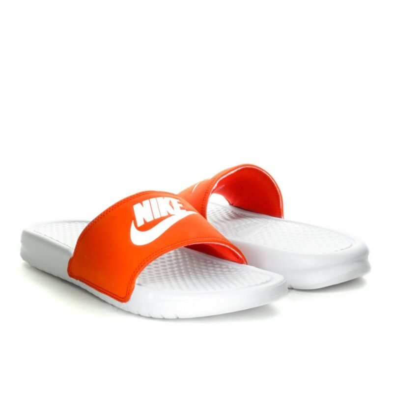 w2405882 Trendy and Sporty