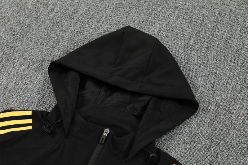 Manchester United 2025-26 Full-Zip Tracksuit Windbreaker Training - Image 6