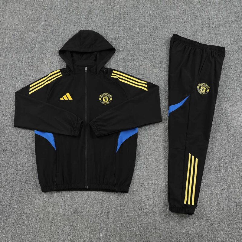 Manchester United 2025-26 Full-Zip Tracksuit Windbreaker Training - Image 4