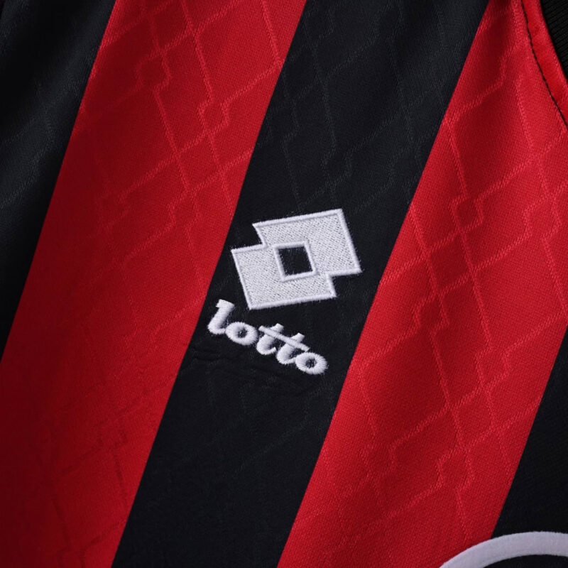 AC Milan 1995-96 Home Shirt - Image 7