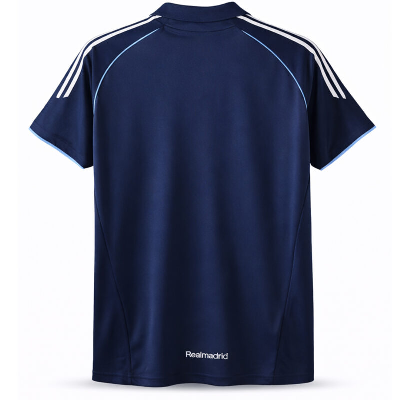 ⁦Real Madrid 2005-06 Away Shirt⁩ - الصورة ⁦2⁩