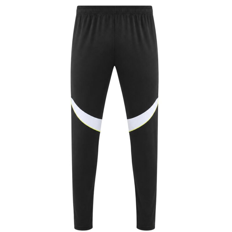 Real Madrid 2025-26 Training Pants Black - Image 2