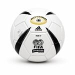 ⁦Adidas Roteiro UEFA Euro 2004 Official Match Ball⁩ - الصورة ⁦2⁩