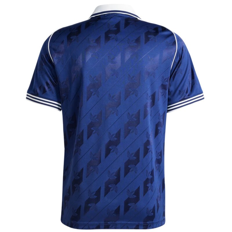 ⁦Real Madrid Vintage-Style Soccer Jersey⁩ - الصورة ⁦2⁩