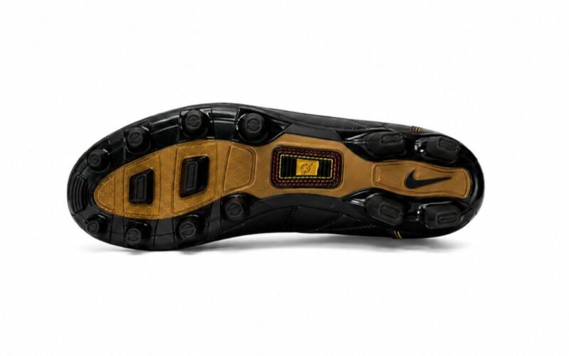 Nike Tiempo Ronaldinho R10 FG - Image 3